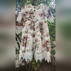 Trish Scully Child Ivory Floral Rosalina Dress size 12.